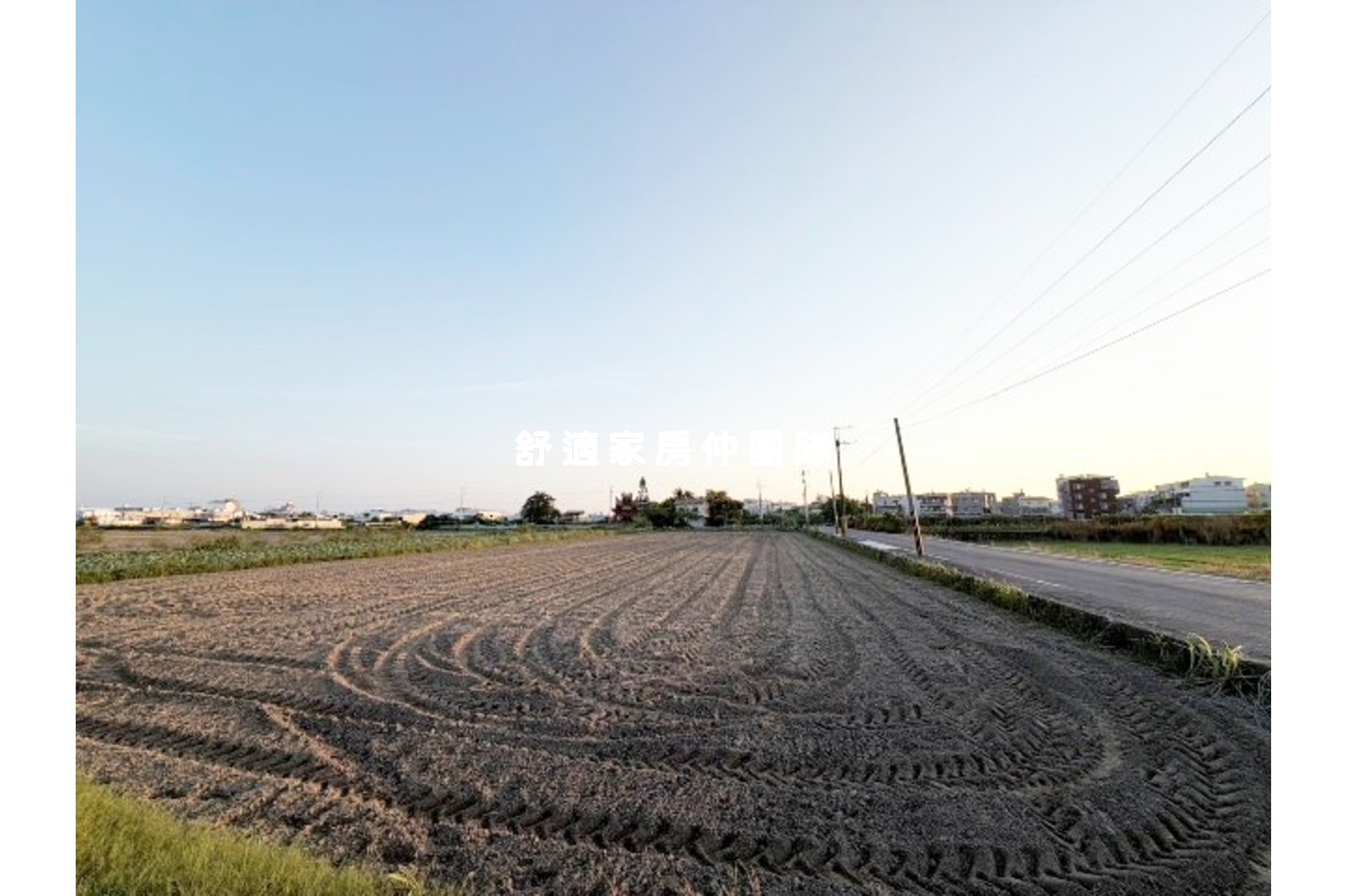 新化高鐵旁方正農地